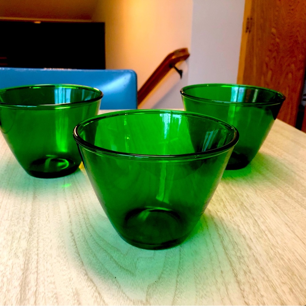 Vintage anchor Hocking green cone shape bowls set of 3